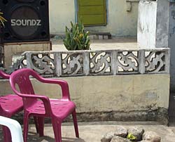 Adinkra cement decoration.jpg